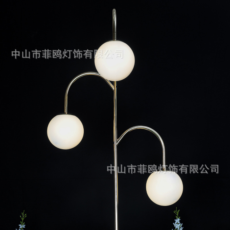 6025 - New Style 3-Head Time & Space Aisle Light