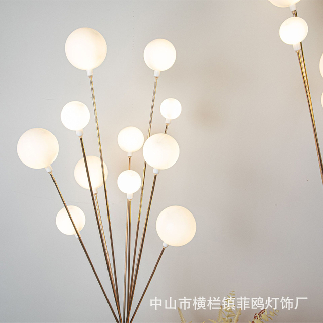 11-Head Iron Art Aisle Light